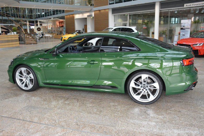 Ауди а5 зеленый металлик