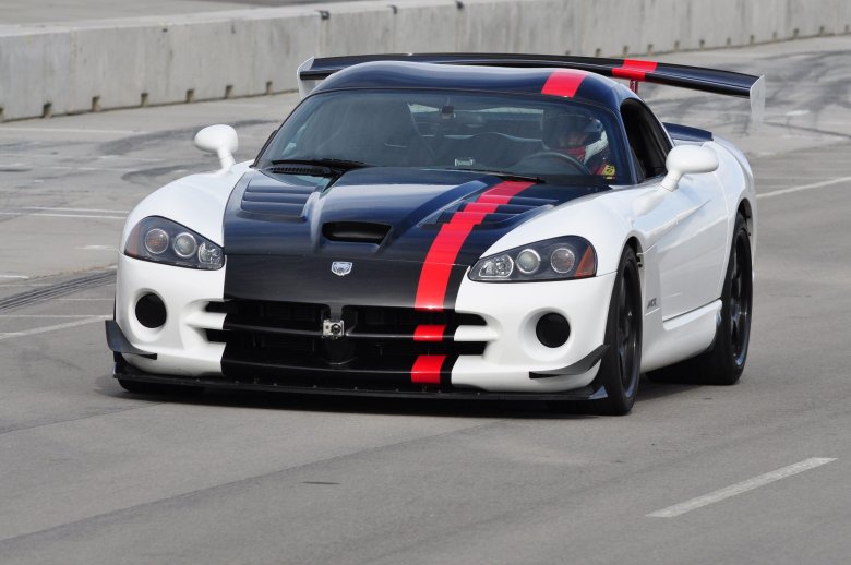 Dodge viper srt 10 acr