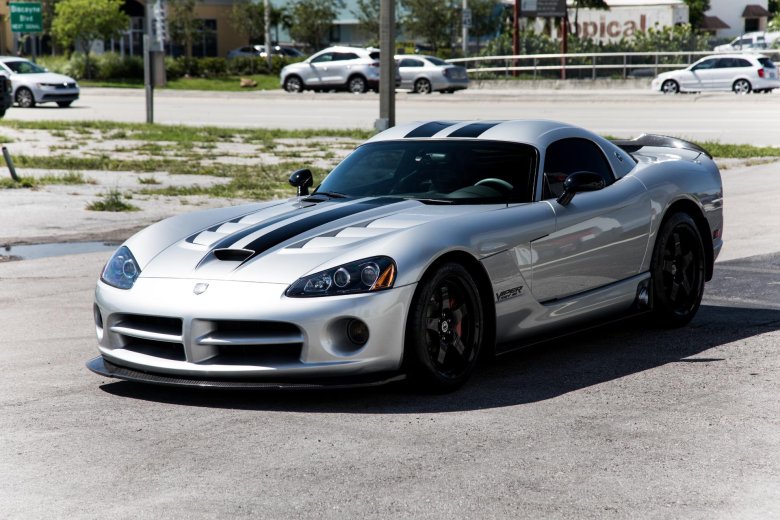 Додж вайпер срт 10