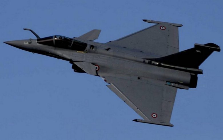 Рафаль истребитель