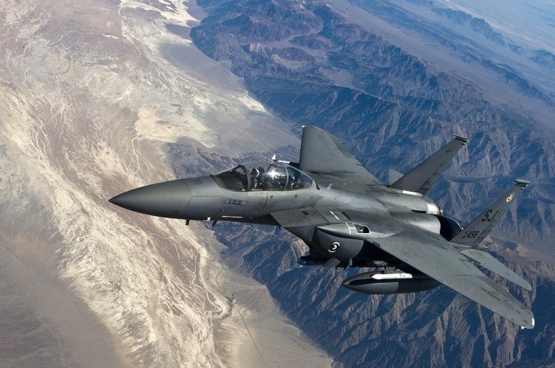 Mcdonnell douglas f 15 e strike eagle