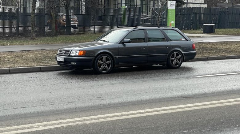 Audi 100 iv (c4)