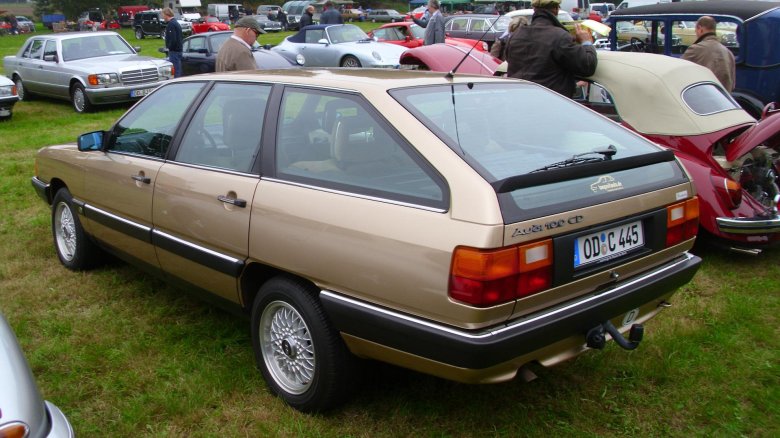 Ауди 100 avant 1983