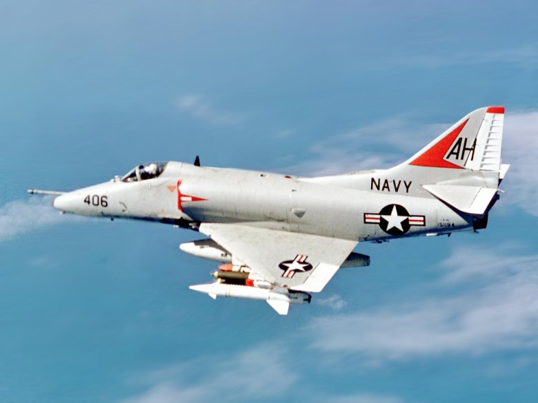 Douglas a-4 skyhawk