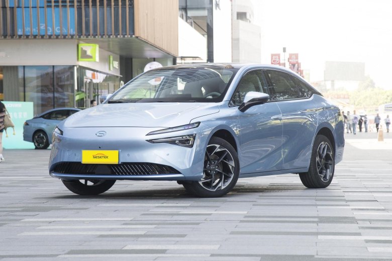 Китайская электромобиль