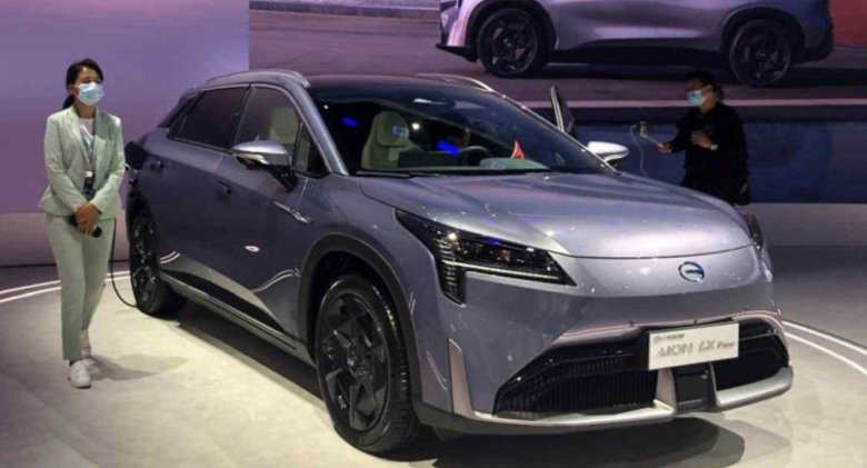 Китайский электромобиль aion