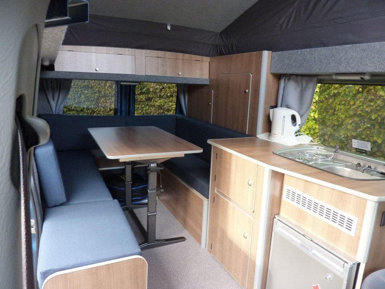 Renault trafic camper