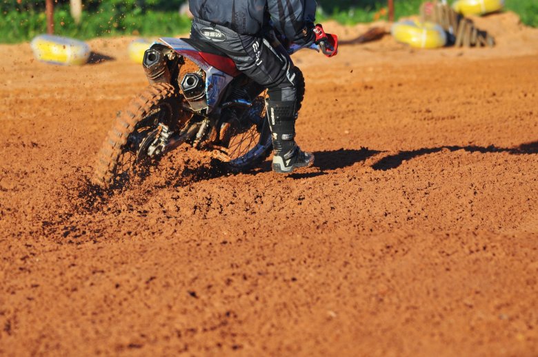 Dirt bike racing