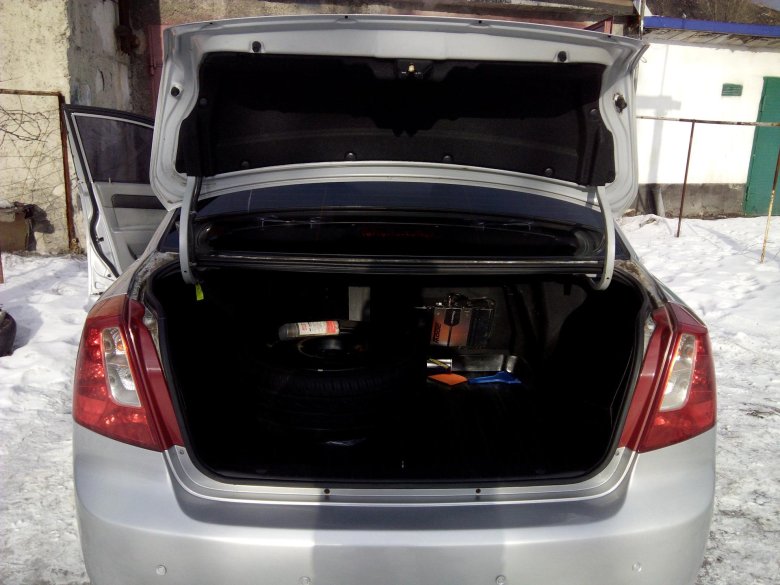 Chevrolet lacetti хэтчбек багажник