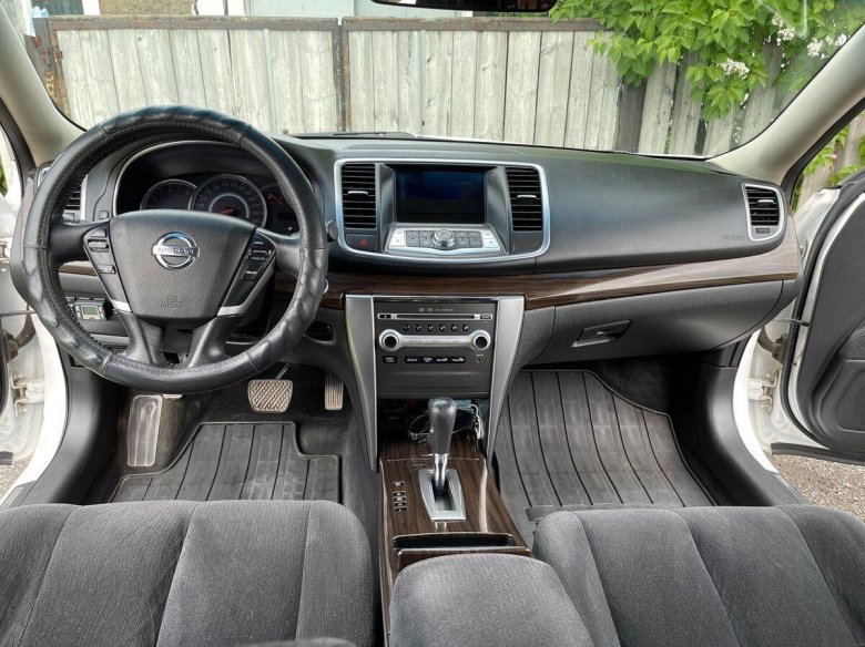 Ниссан теана 2011