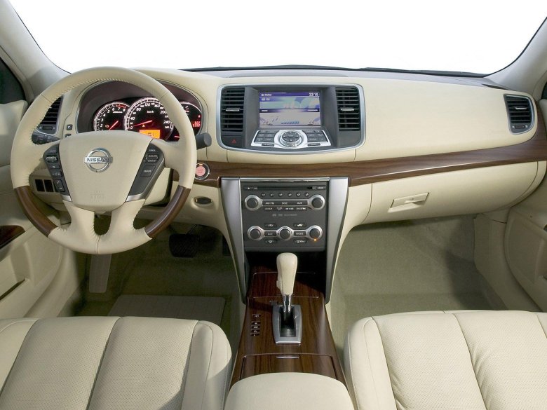 Nissan teana 2010