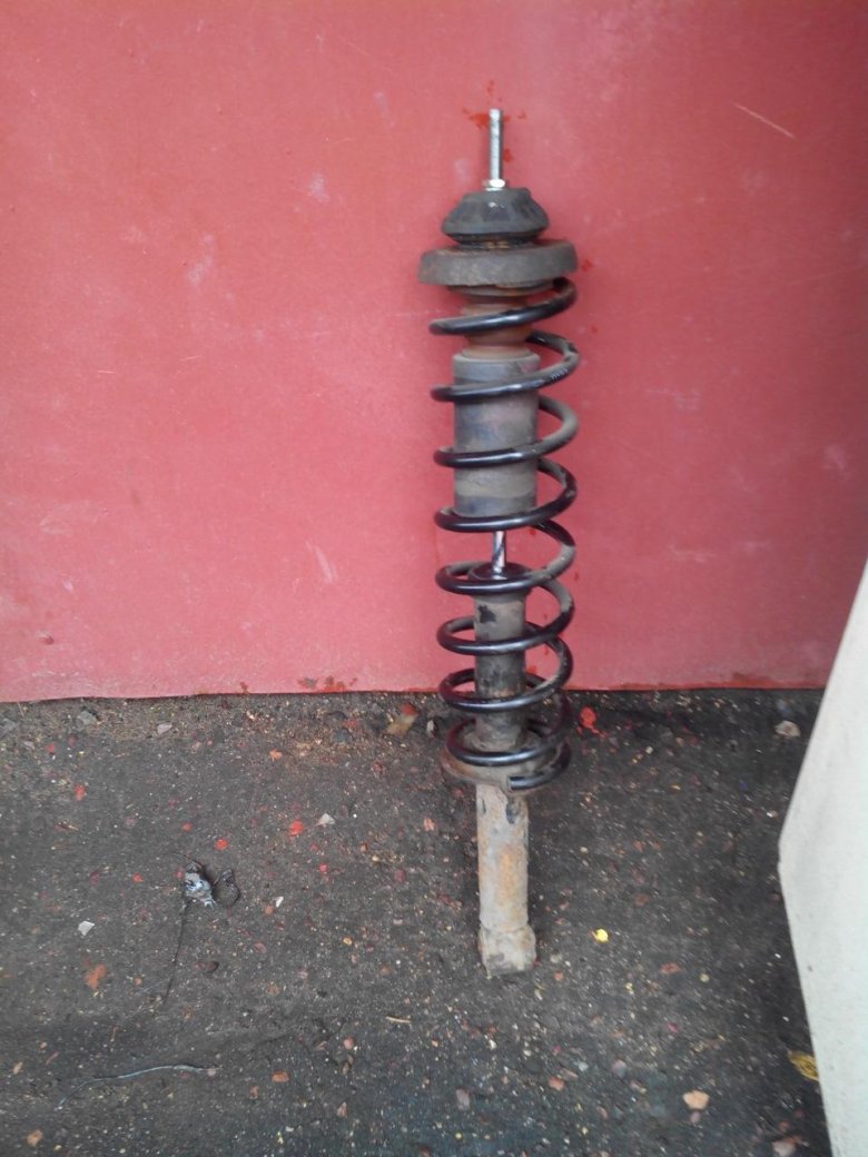 Задние стойки