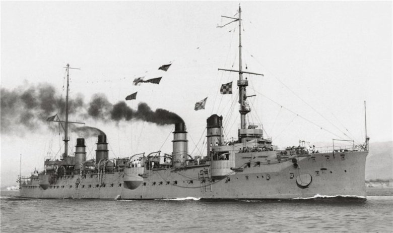 Жюрен де ла гравьер бронепалубный крейсер