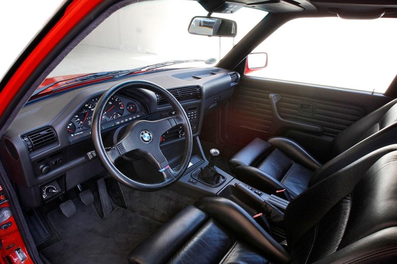 Bmw m3 e30 салон