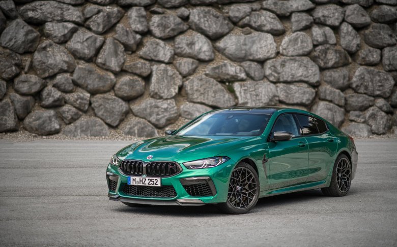 Bmw m8 gran coupe 2022