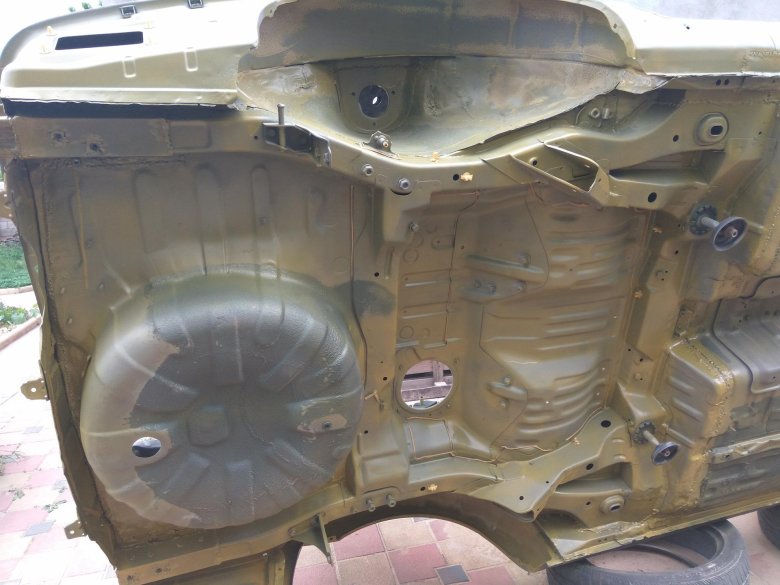 Nissan primera p12 днище