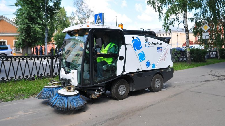 Вакуумная подметальная машина johnston cn-201