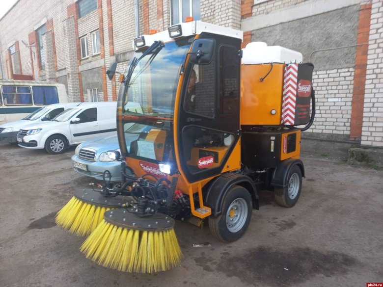 Тротуарный пылесос