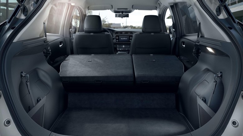 Mitsubishi outlander 2016 багажник