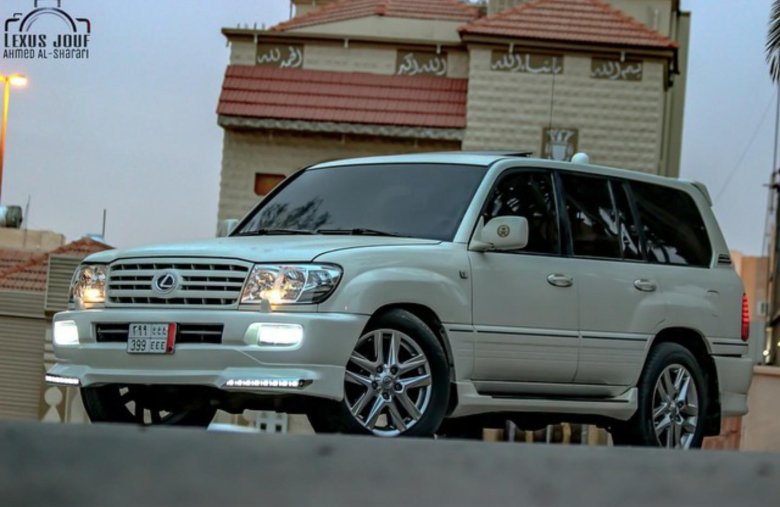 Toyota land cruiser cygnus