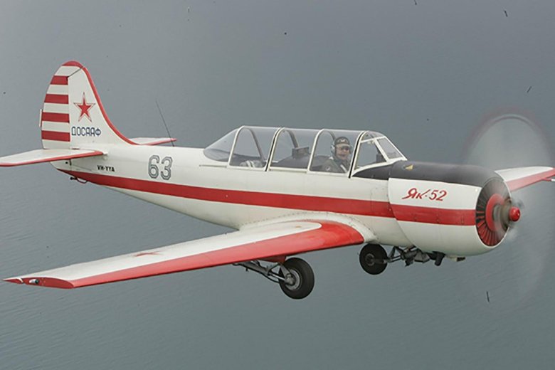 Самолет як 52