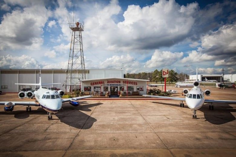 General aviation services