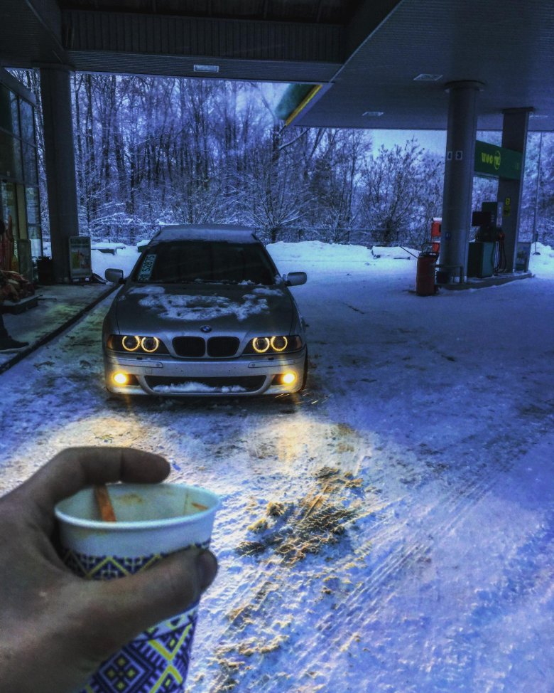 Бмв е39 в снегу