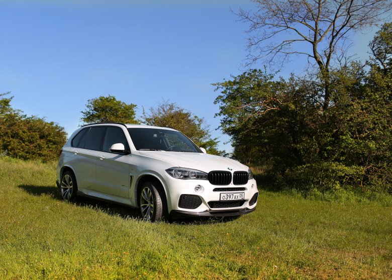 Bmw x5 f15 белый