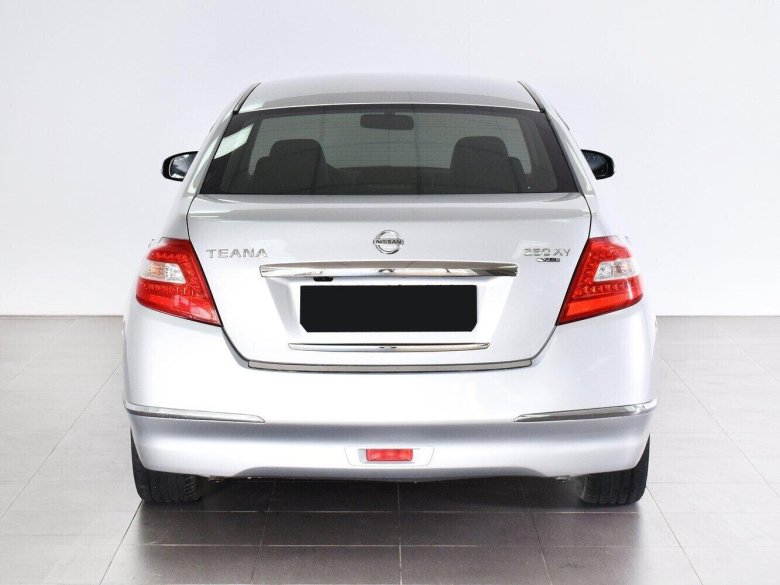 Nissan teana 2010