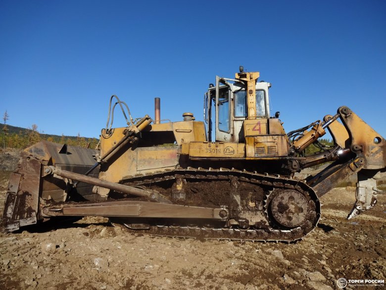 Бульдозер трактор