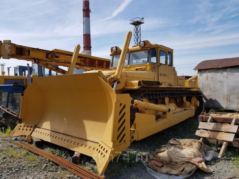 Дэт 250 бульдозер