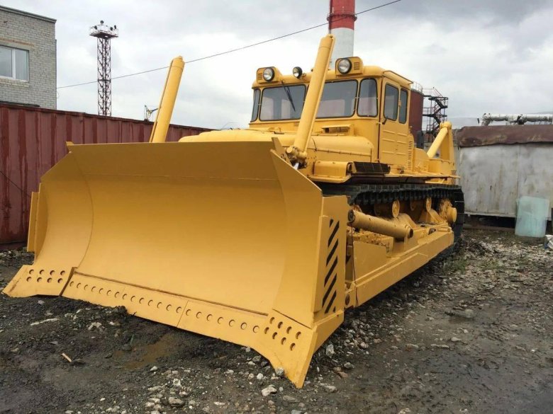 Бульдозер чтз