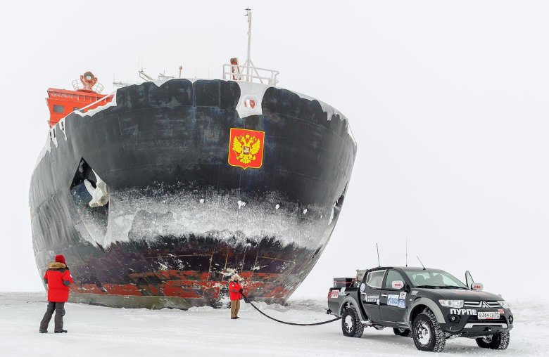 Экспедиция на северный полюс ледоколе