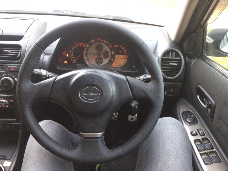 Тойота альтеза 1999