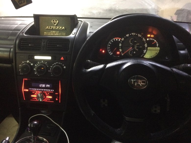 Приборка toyota altezza