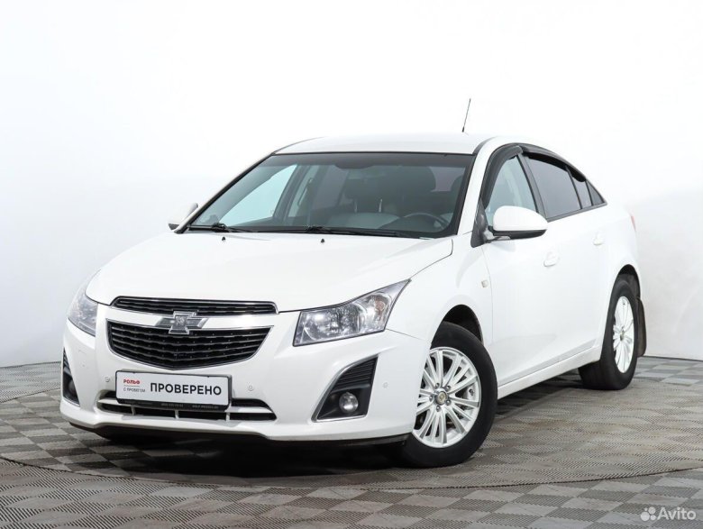 Шевроле круз 2011 белая