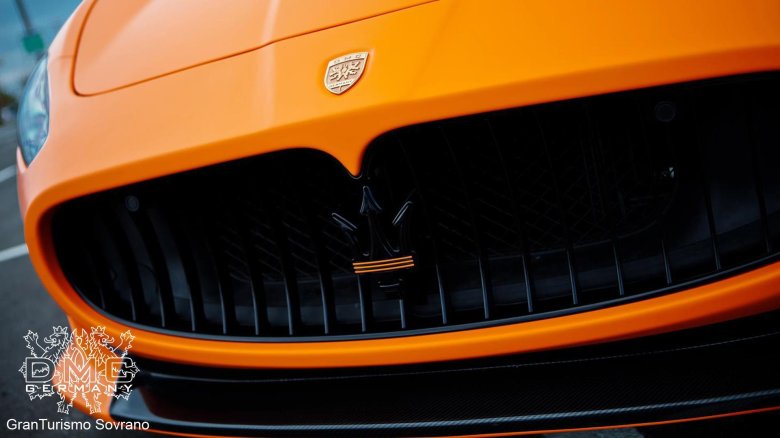 Мазератти оранжевый