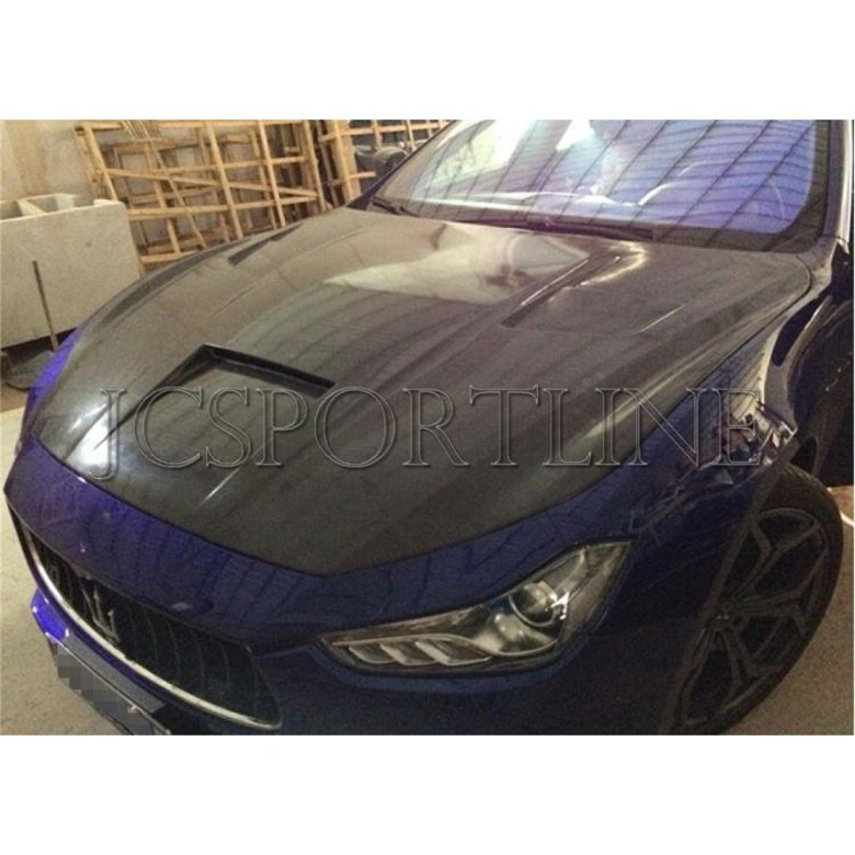 Карбоновый капот