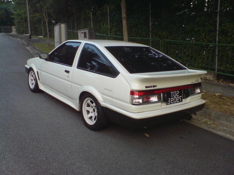 Toyota sprinter ae86
