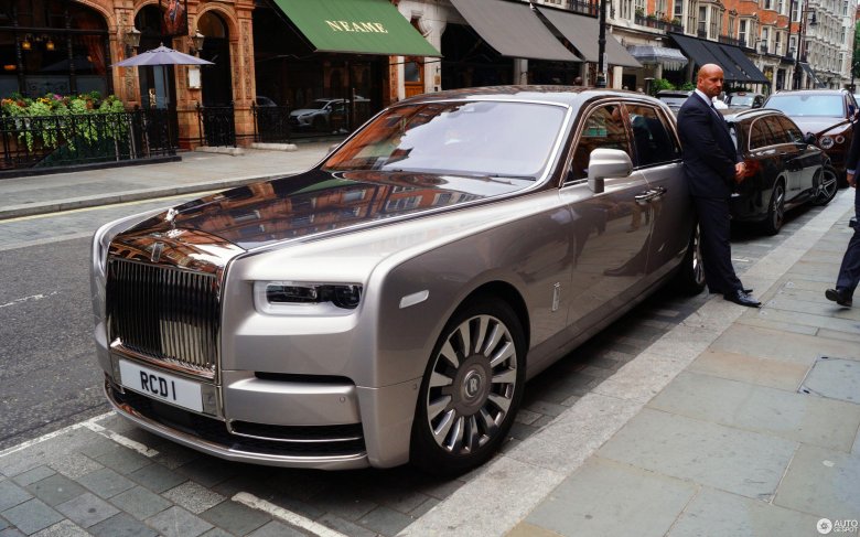 Rolls royce phantom viii