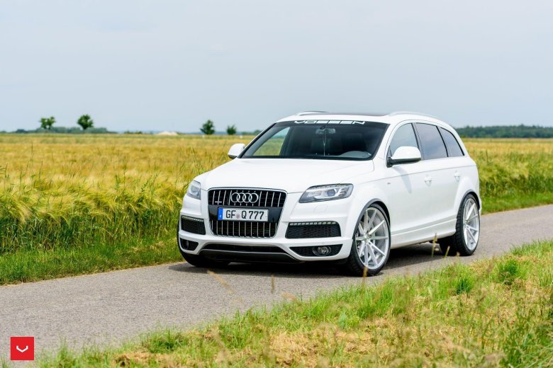 Audi q7 r20 белый