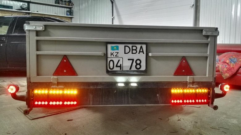 Фонарь заднего хода на прицеп мзса
