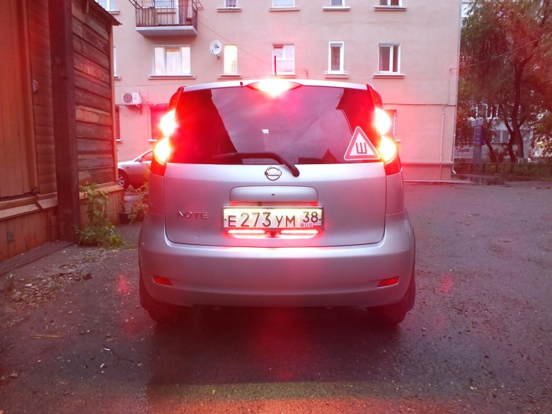 Лампа заднего хода ниссан ноут