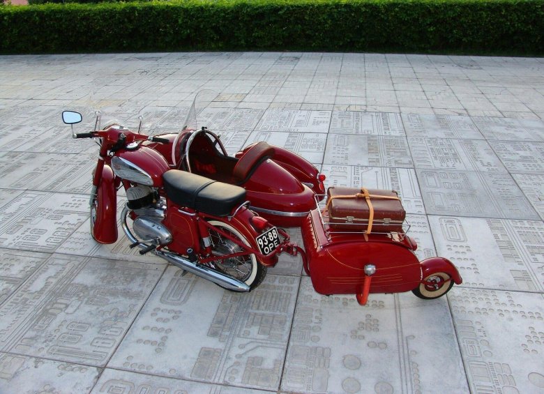 Ява велорекс 700