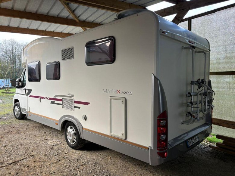 Фургон на колесах