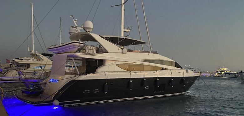 Яхта принцесса 30м