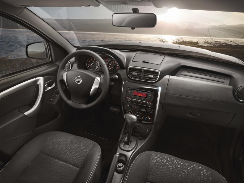 Nissan terrano 2014 салон