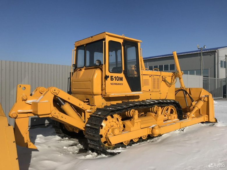 Бульдозер чтз