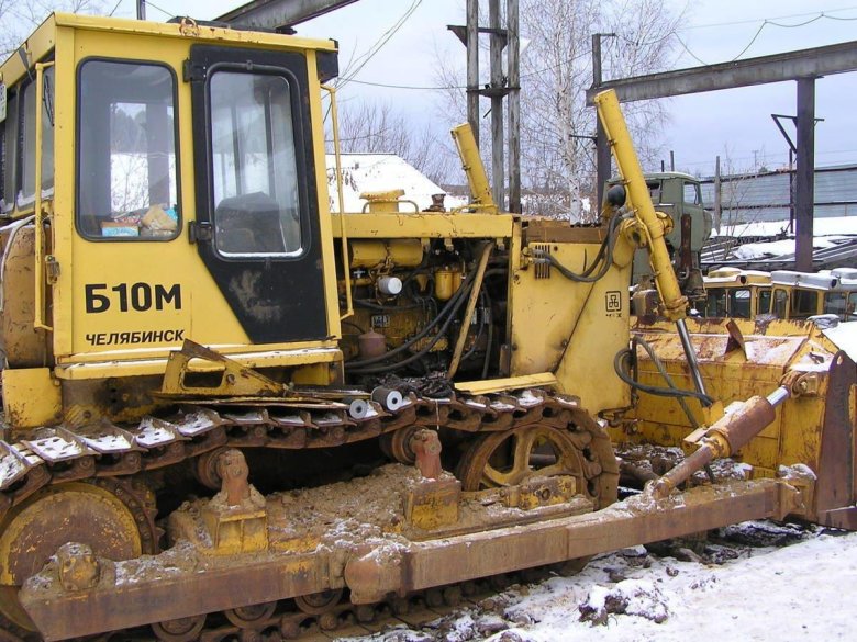 Б 10 м бульдозер