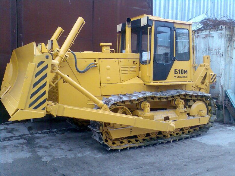 Бульдозер чтз б10м